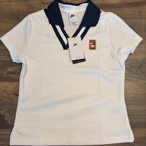 Brand New Women's Nike Yoon Performance Golf Polo - Small